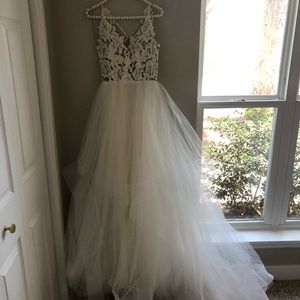 Blush by Hayley Paige Halo Gown and matching Vail